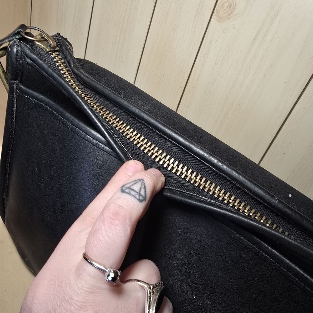 Vtg Coach Patricia's Legacy Crossbody Saddle Flap Bag 9951 Black Leather READ - Picture 15 of 16